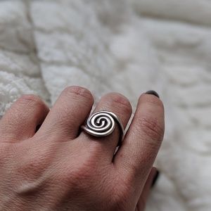 STERLING SILVER RING